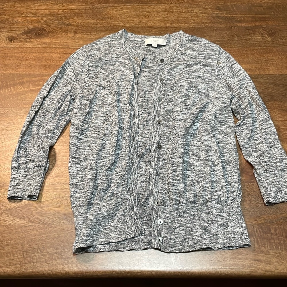 Ann Taylor’s LOFT Women’s Cardigan Size L Grey